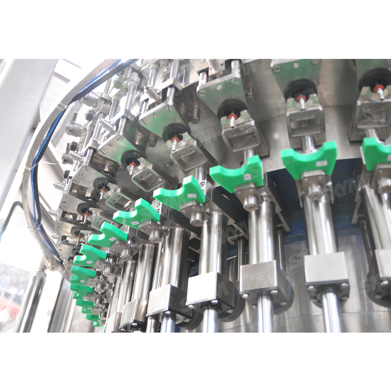 Máquina de enchimento de bebidas carbonatadas para refrigerantes de alta velocidade