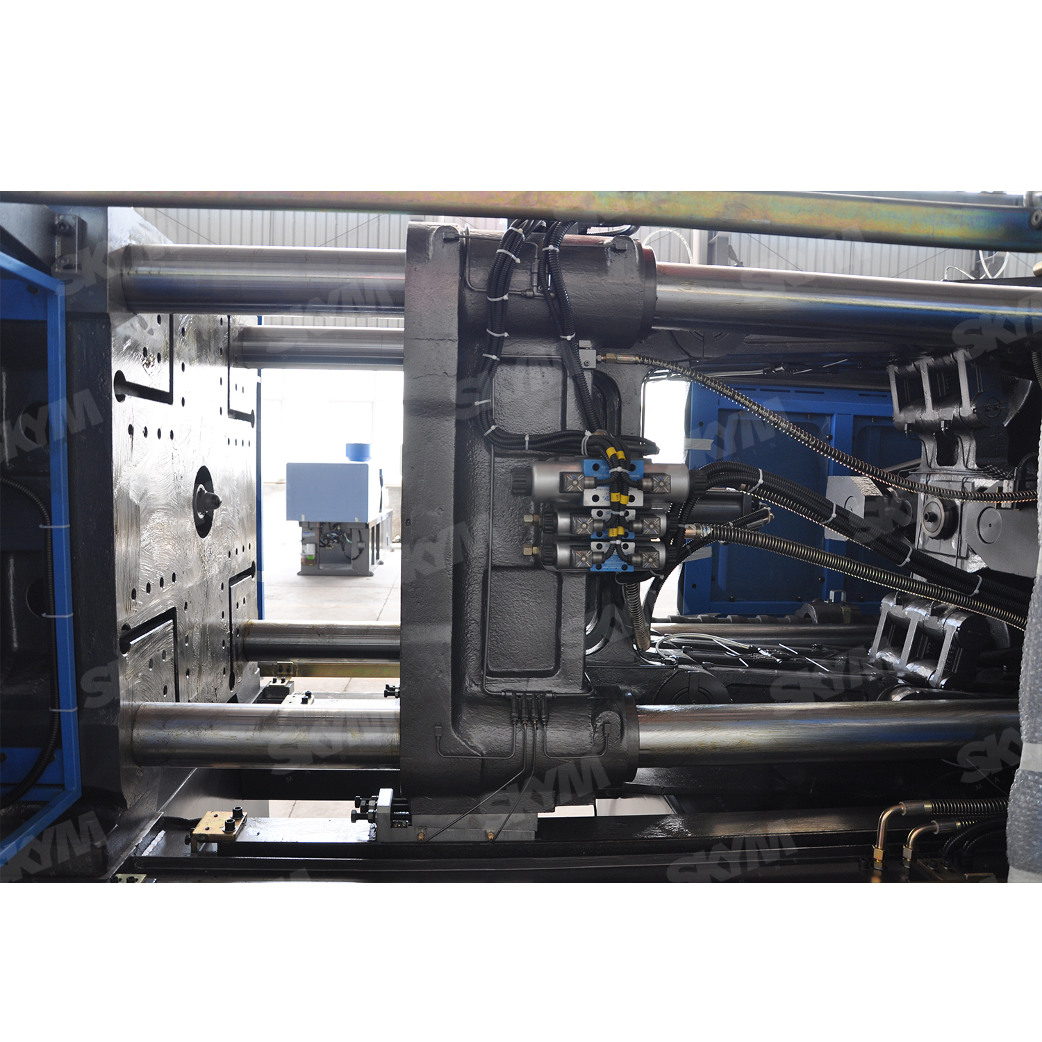 Máquina de moldagem por injeção automática de alta precisão para tampas flip top
